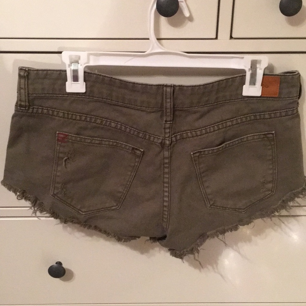 Shorts - Picture 2 of 2